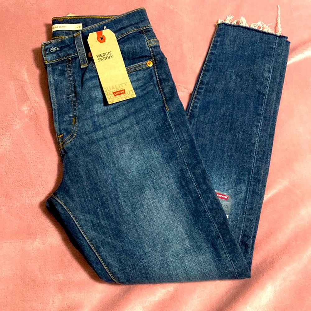 Levi’s Wedgie Skinny Raw Hem Jeans